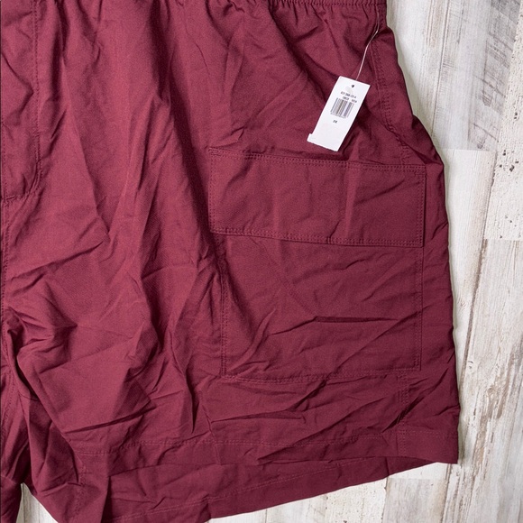 Old Navy Strechtech Dry Quick Burgundy Active Shorts Size 3X NWT! - Picture 5 of 14